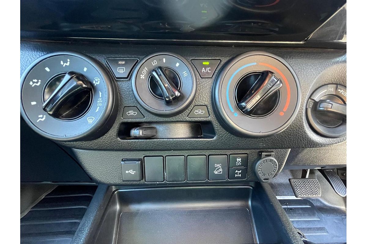 2024 Toyota Hilux SR GUN126R 4X4