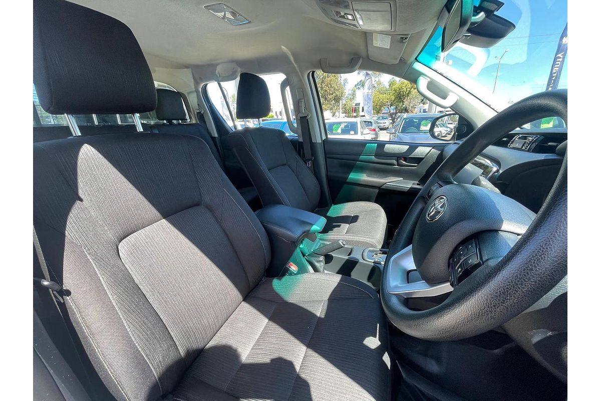 2024 Toyota Hilux SR GUN126R 4X4