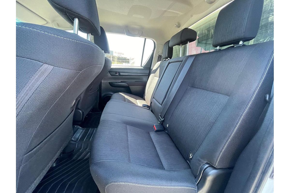 2024 Toyota Hilux SR GUN126R 4X4