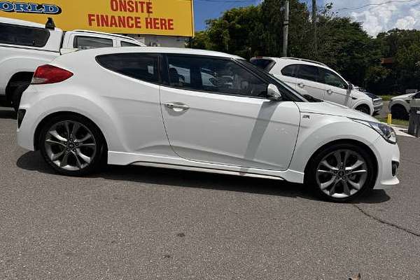 2015 Hyundai Veloster SR Turbo FS5 Series II