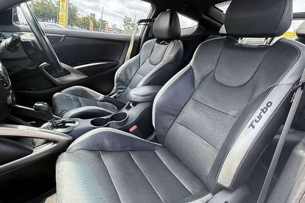 2015 Hyundai Veloster SR Turbo FS5 Series II