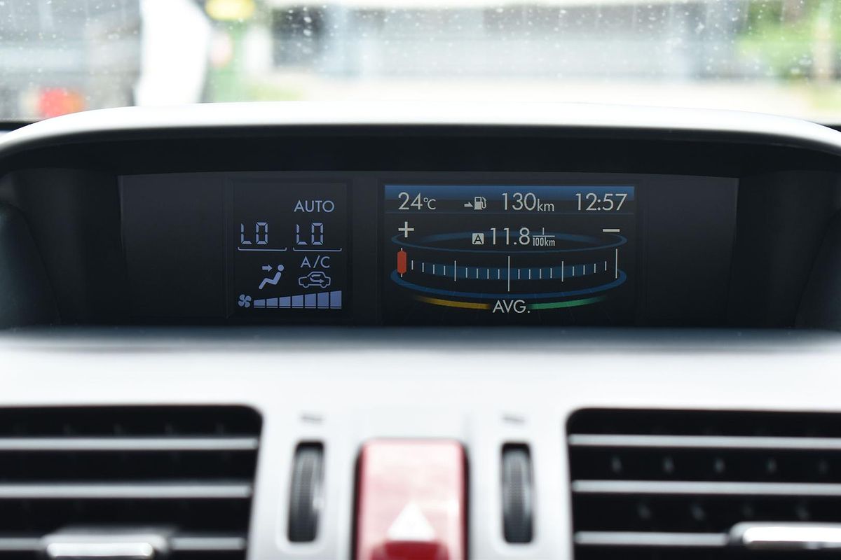 2014 Subaru Forester 2.5i Luxury S4