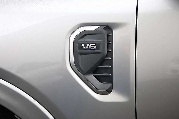 2024 Ford Everest Platinum