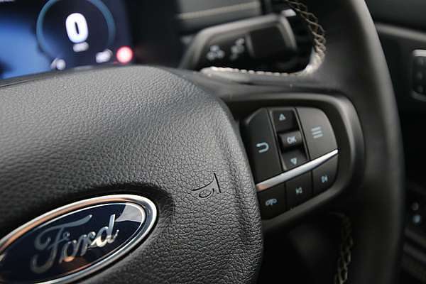 2024 Ford Everest Platinum