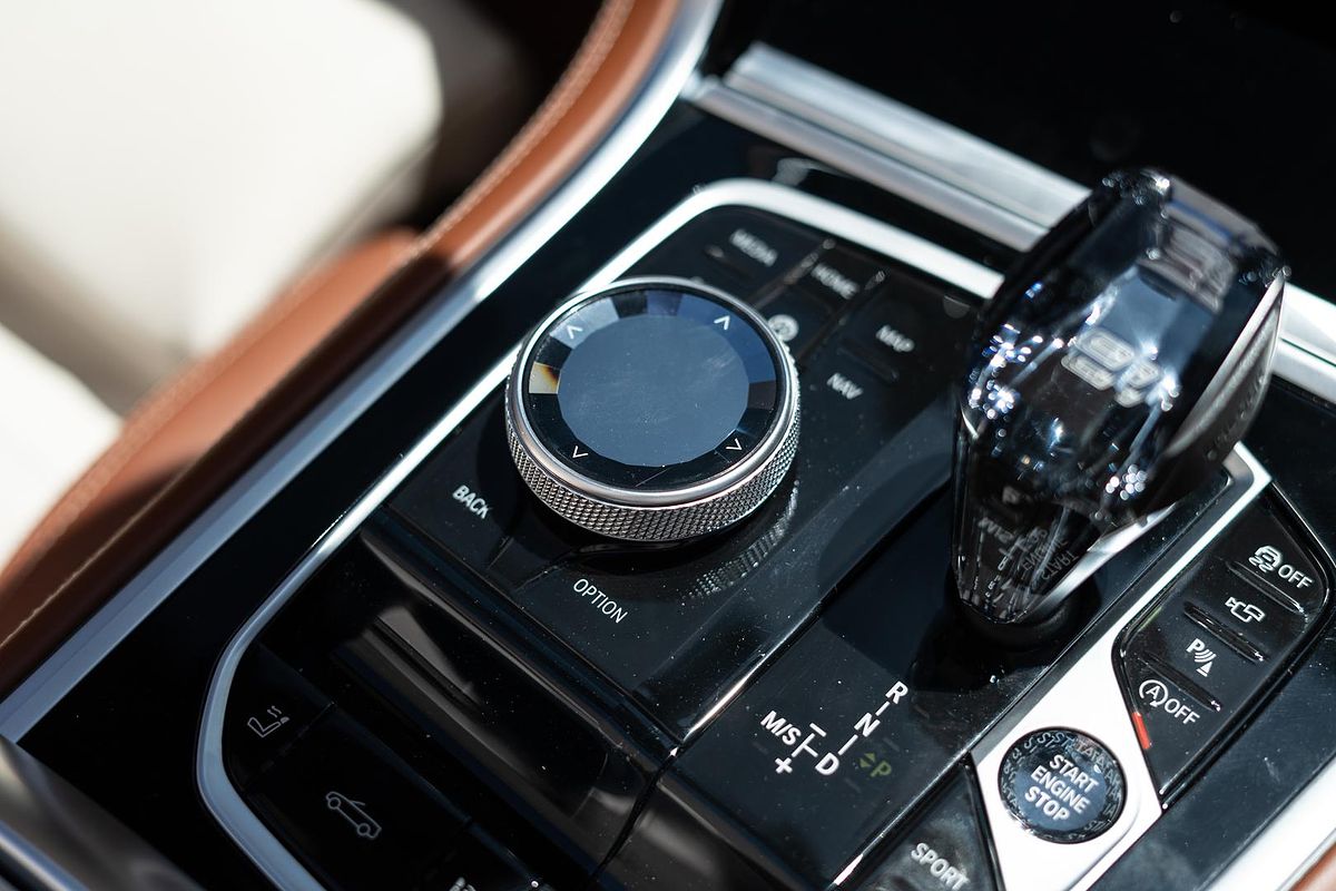 2022 BMW 8 Series M850i xDrive G14 LCI