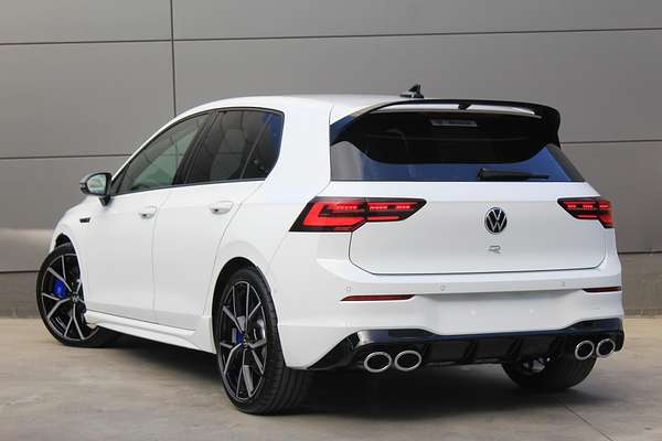 2024 Volkswagen Golf R 8