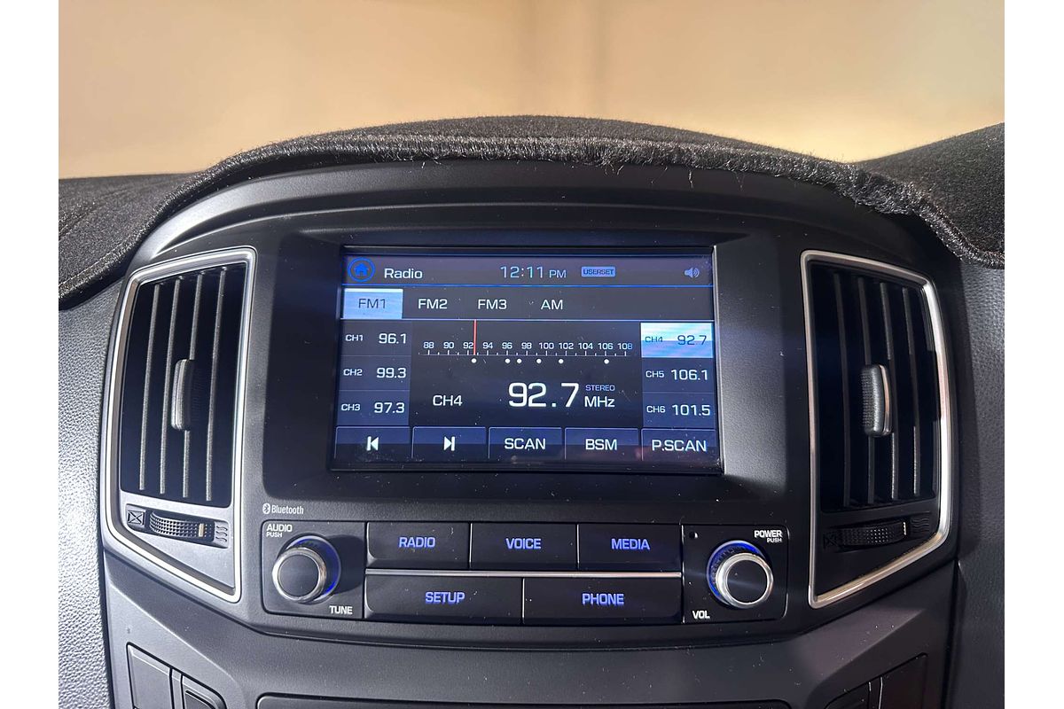 2015 Hyundai iLoad  TQ2-V
