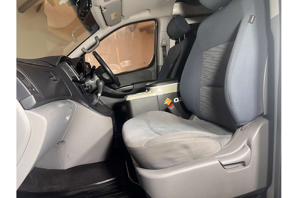 2015 Hyundai iLoad  TQ2-V