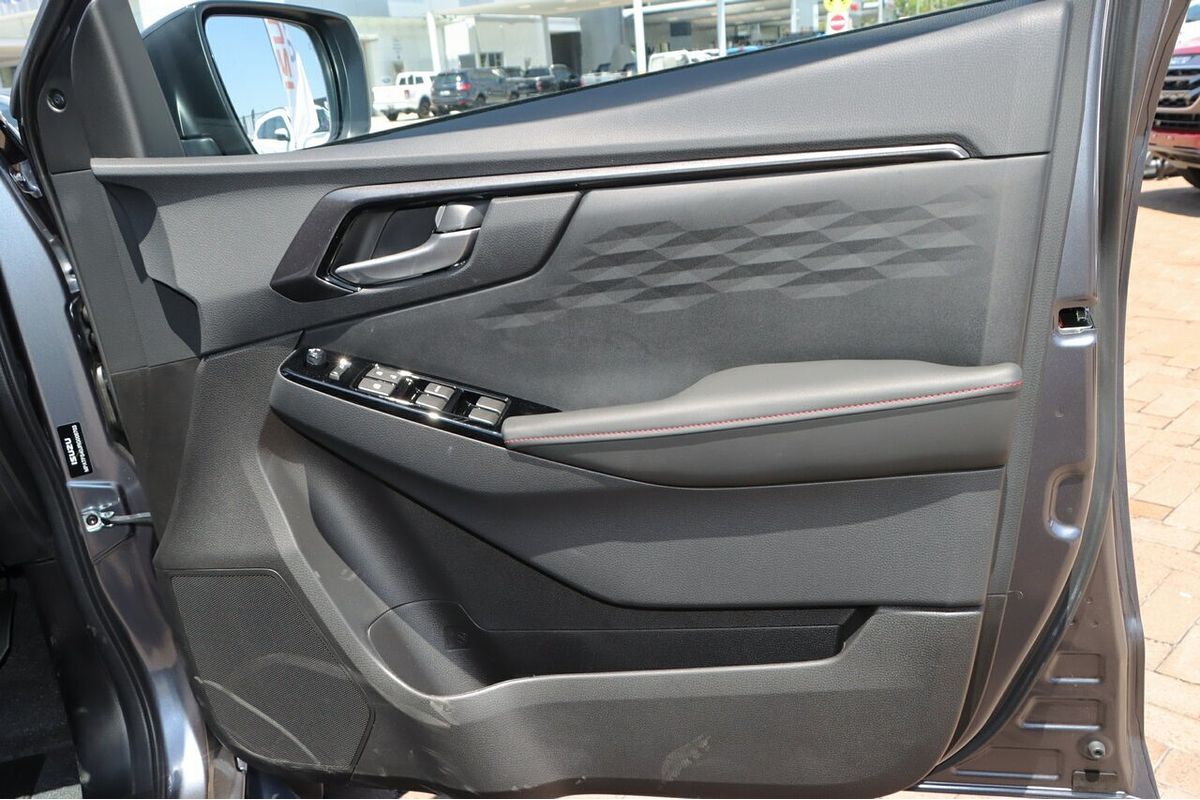 2024 Isuzu D-MAX X-TERRAIN 4X4