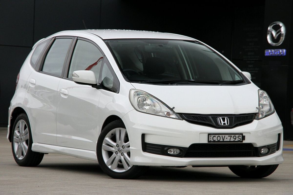 2013 Honda Jazz Vibe-S GE