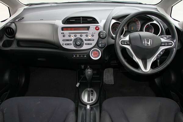 2013 Honda Jazz Vibe-S GE