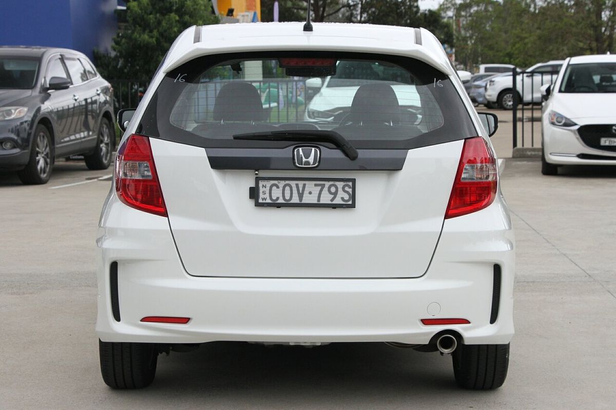 2013 Honda Jazz Vibe-S GE