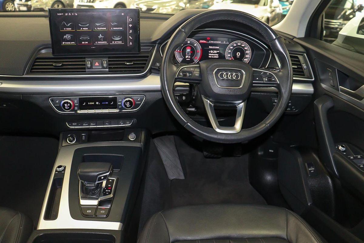 2022 Audi Q5 40 TDI FY