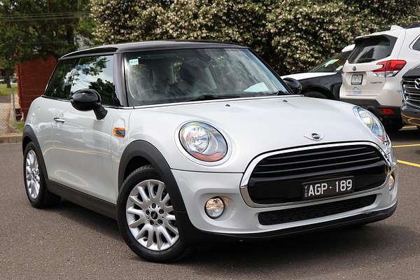 2015 MINI Hatch Cooper F56