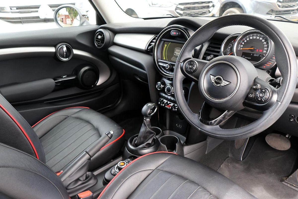 2015 MINI Hatch Cooper F56