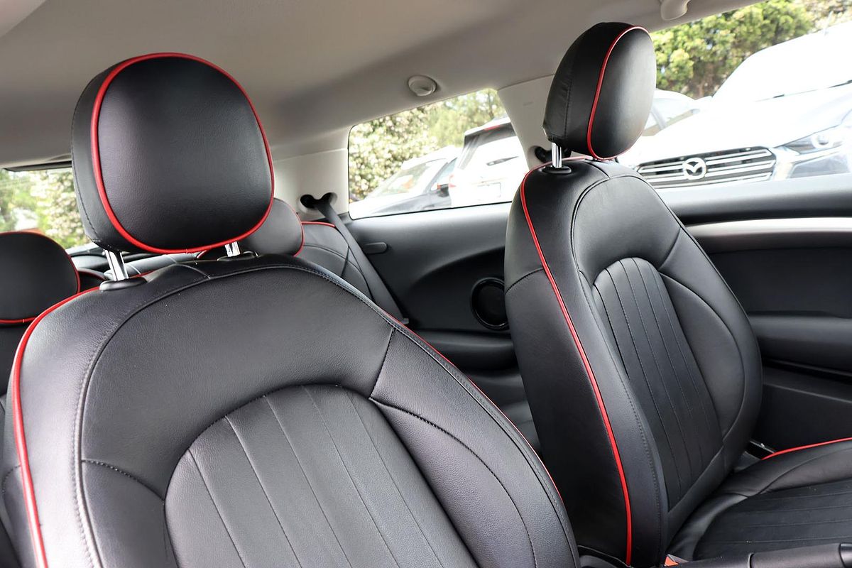 2015 MINI Hatch Cooper F56