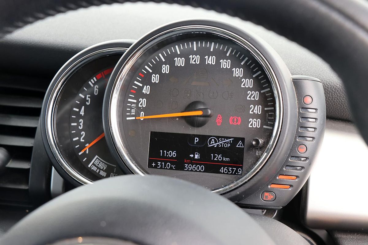 2015 MINI Hatch Cooper F56