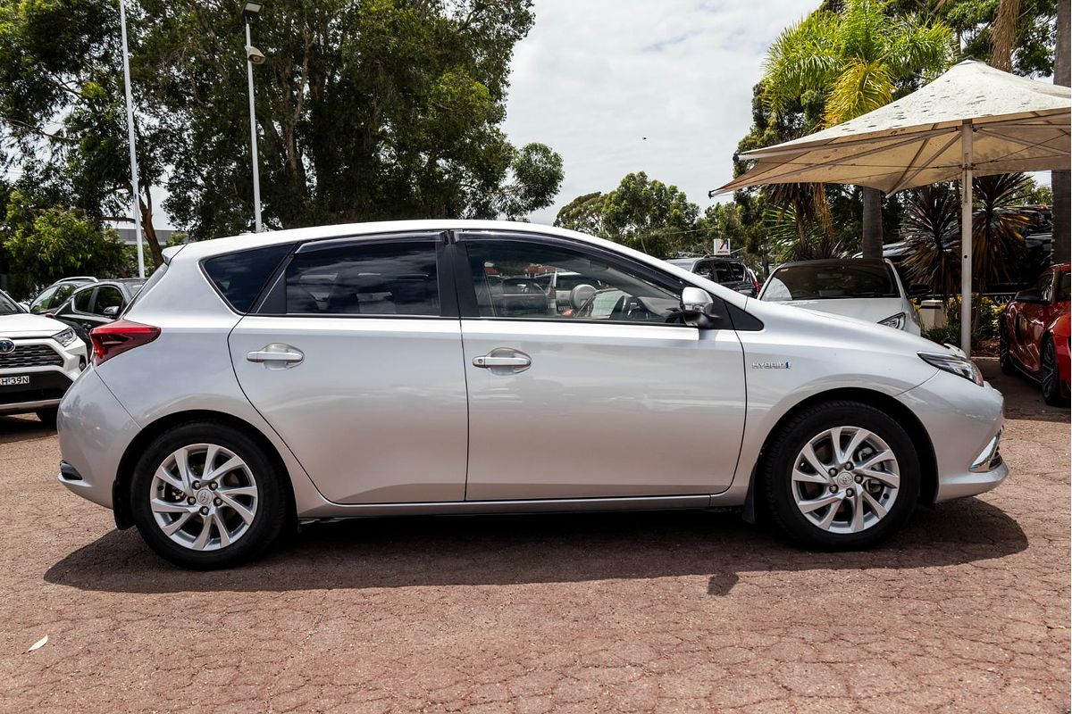 2017 Toyota Corolla Hybrid ZWE186R