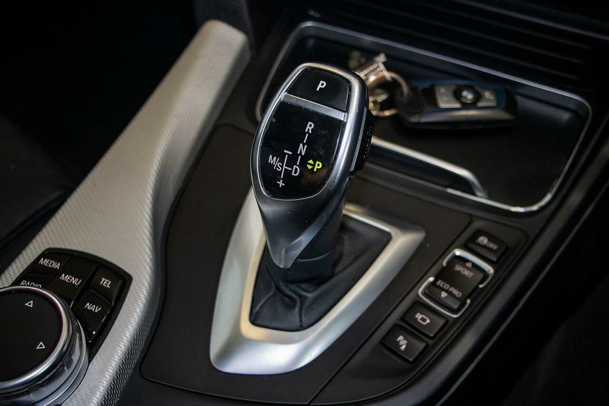 2016 BMW 3 Series 330i M Sport F30 LCI