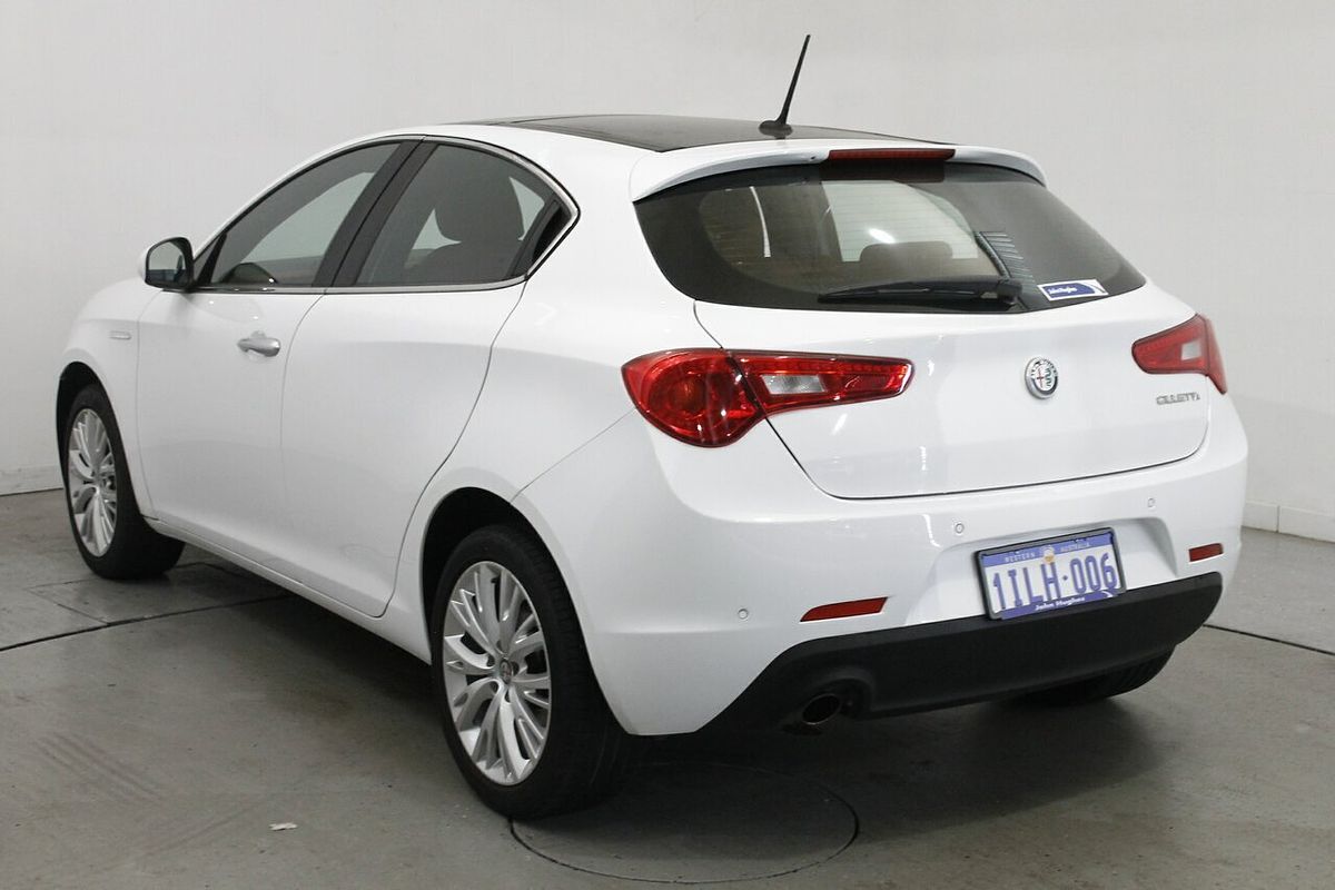 2018 Alfa Romeo Giulietta Super Series 2