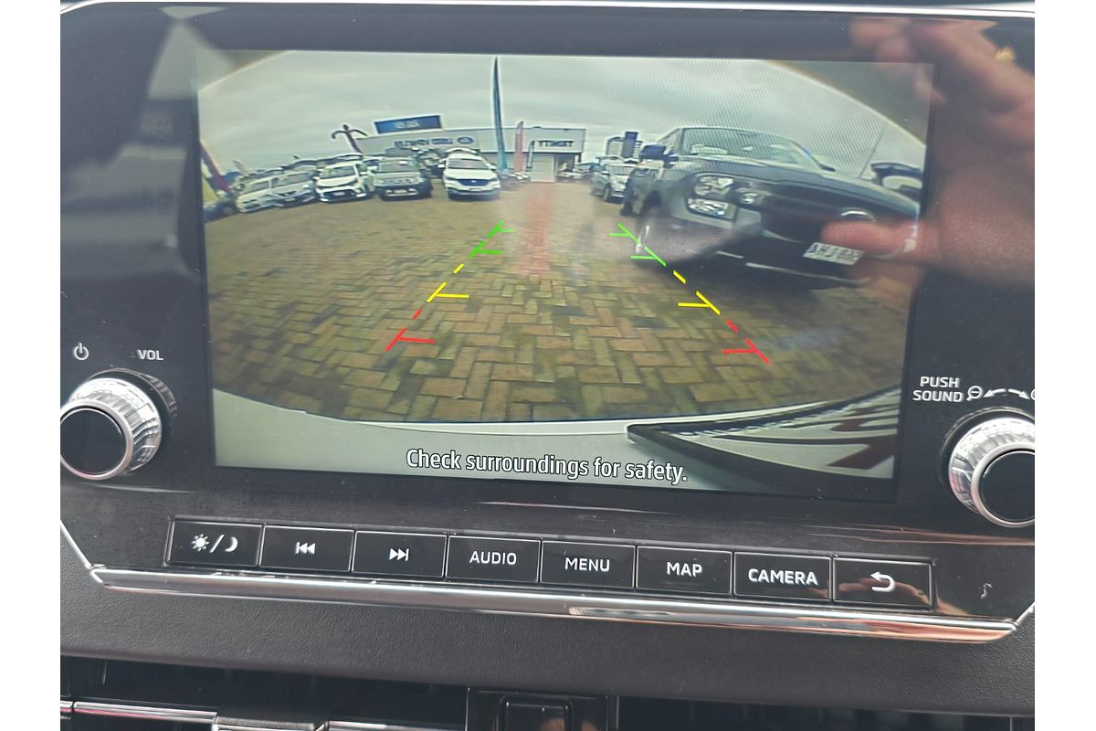 2023 Mitsubishi Outlander LS ZM