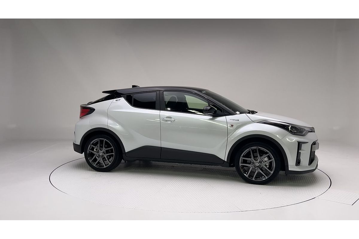 2022 Toyota C-HR GR Sport ZYX10R