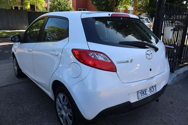 2011 Mazda 2 Neo DE MY11