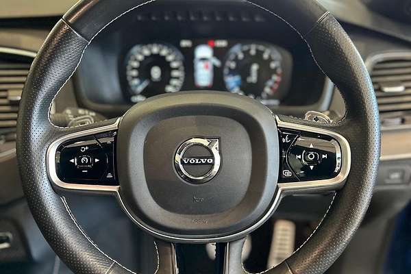 2017 Volvo XC90 T6 R-Design
