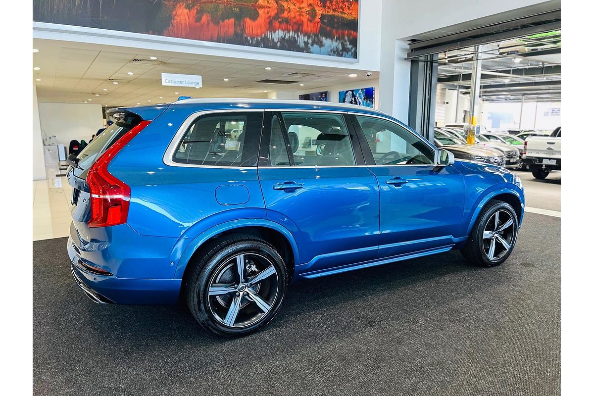 2017 Volvo XC90 T6 R-Design