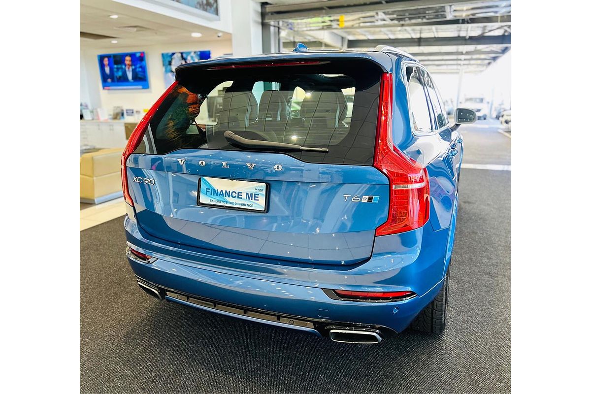 2017 Volvo XC90 T6 R-Design