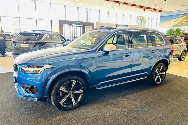 2017 Volvo XC90 T6 R-Design