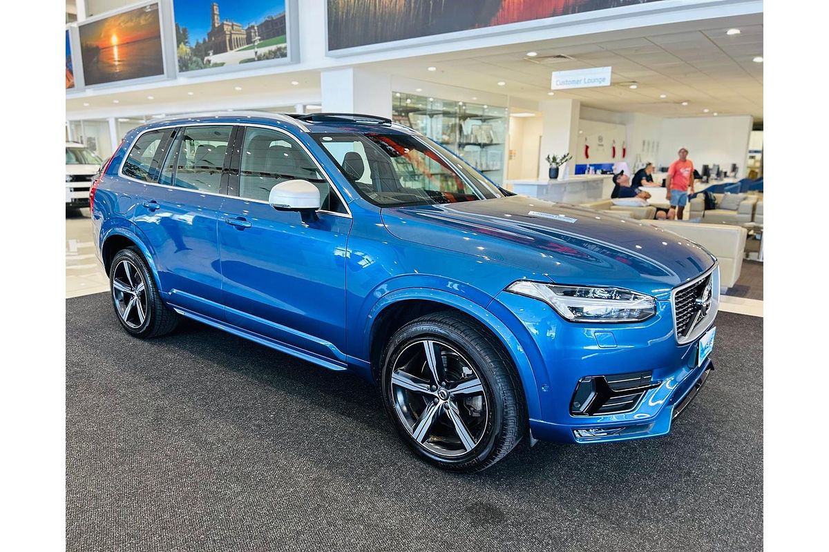 2017 Volvo XC90 T6 R-Design