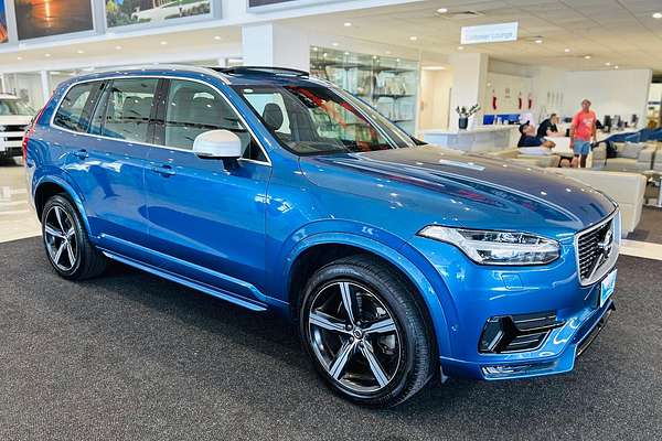 2017 Volvo XC90 T6 R-Design