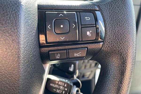 2024 Toyota Hilux SR GUN126R 4X4