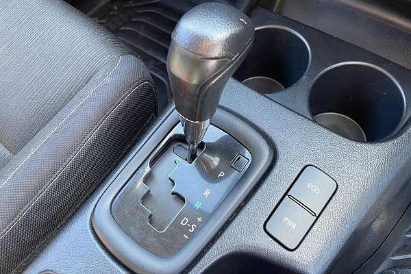 2024 Toyota Hilux SR GUN126R 4X4