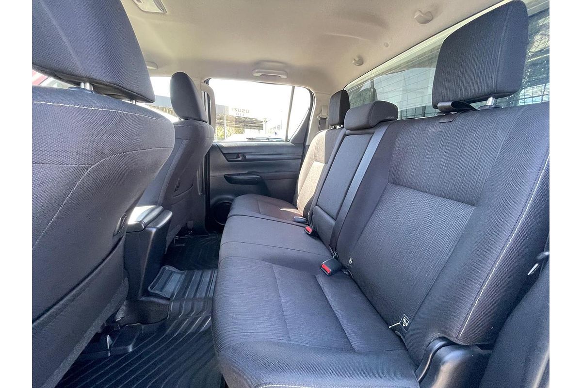 2024 Toyota Hilux SR GUN126R 4X4