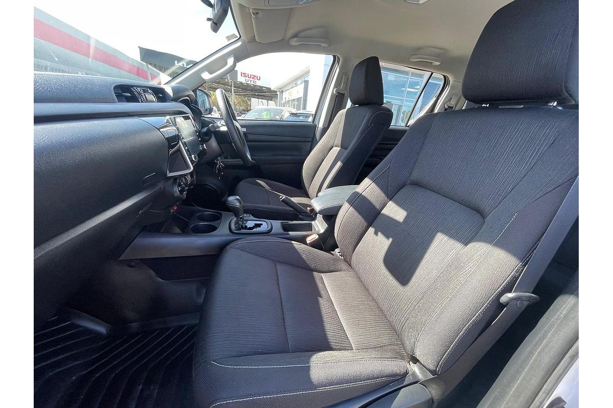 2024 Toyota Hilux SR GUN126R 4X4