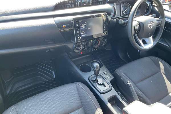 2024 Toyota Hilux SR GUN126R 4X4