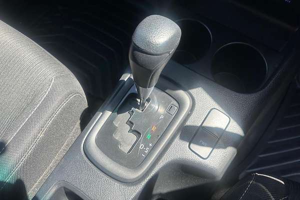 2024 Toyota Hilux SR GUN126R 4X4