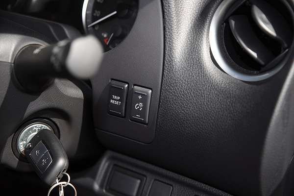 2023 Nissan Navara SL D23 Rear Wheel Drive