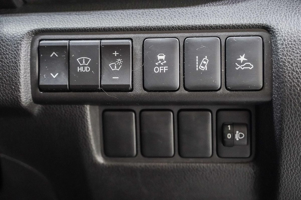 2023 Mitsubishi Eclipse Cross Exceed YB