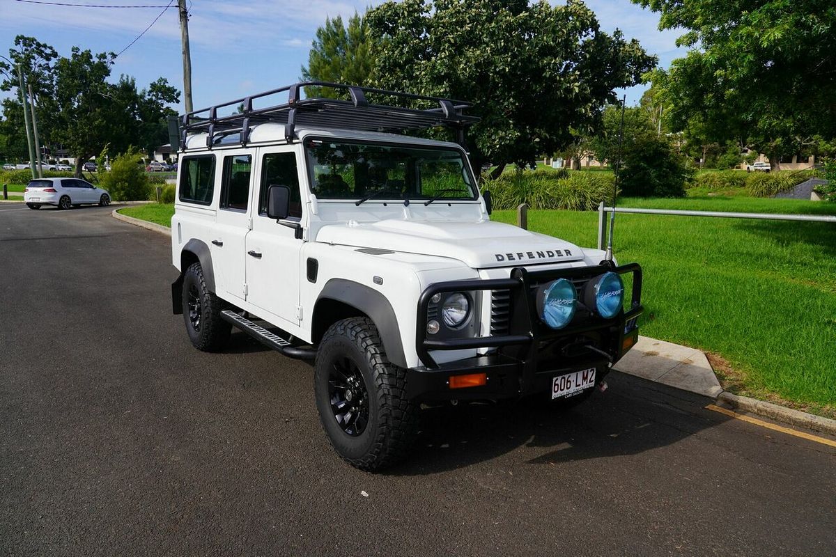2014 Land Rover Defender 110 (4x4) MY14