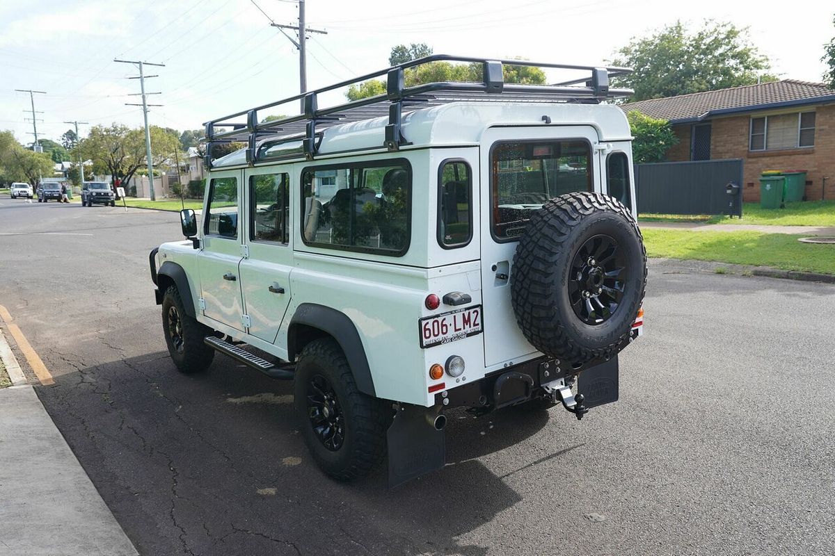 2014 Land Rover Defender 110 (4x4) MY14