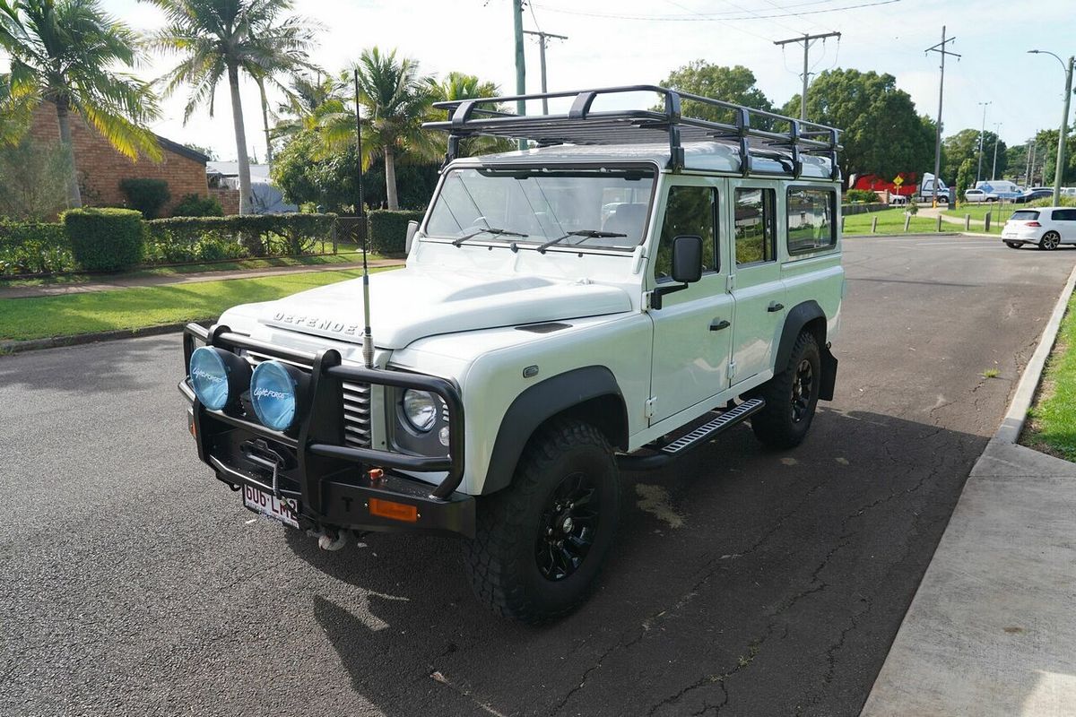 2014 Land Rover Defender 110 (4x4) MY14