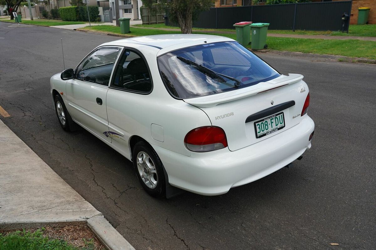 1999 Hyundai Excel GX Sportz