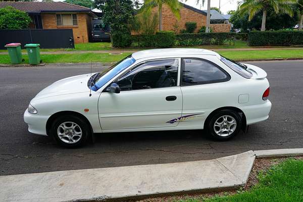 1999 Hyundai Excel GX Sportz