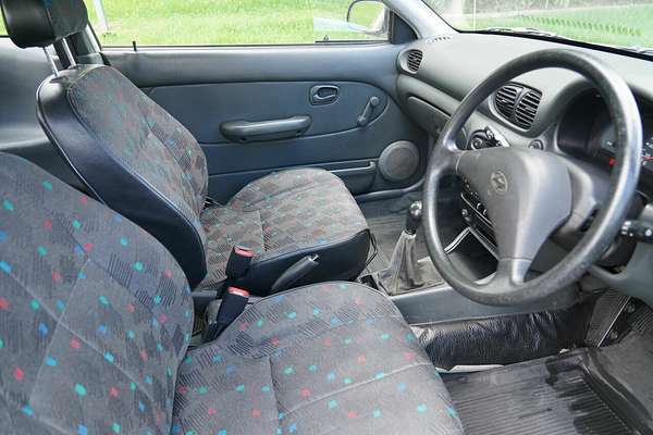 1999 Hyundai Excel GX Sportz