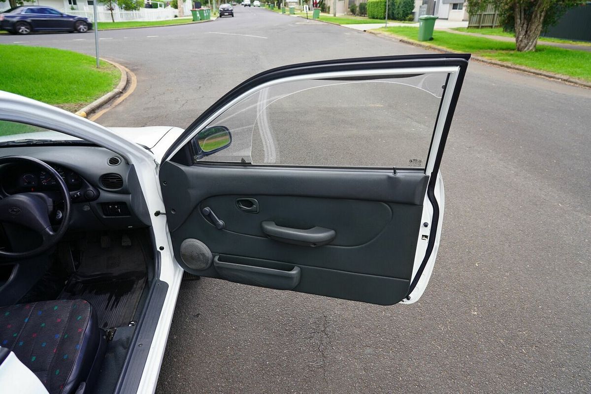 1999 Hyundai Excel GX Sportz