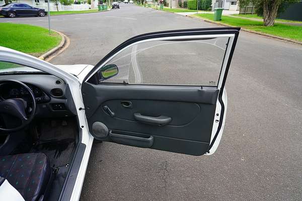 1999 Hyundai Excel GX Sportz