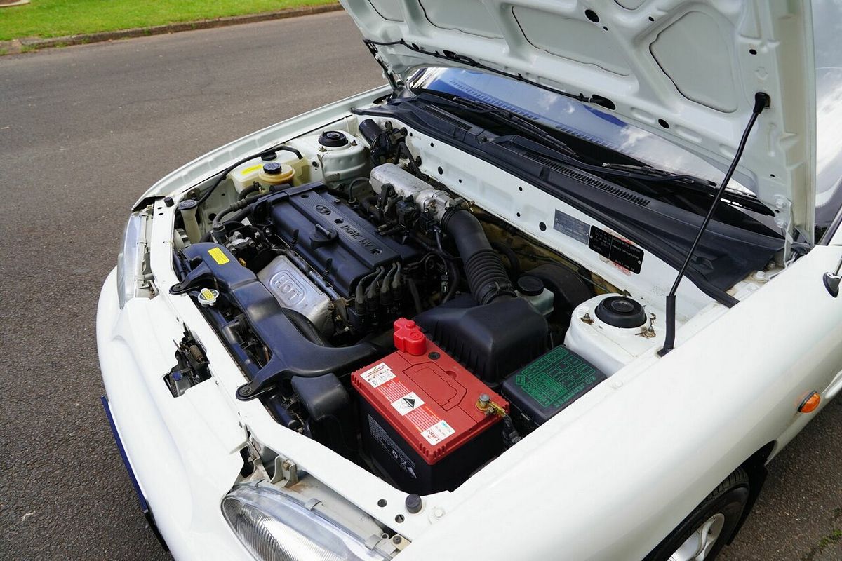 1999 Hyundai Excel GX Sportz